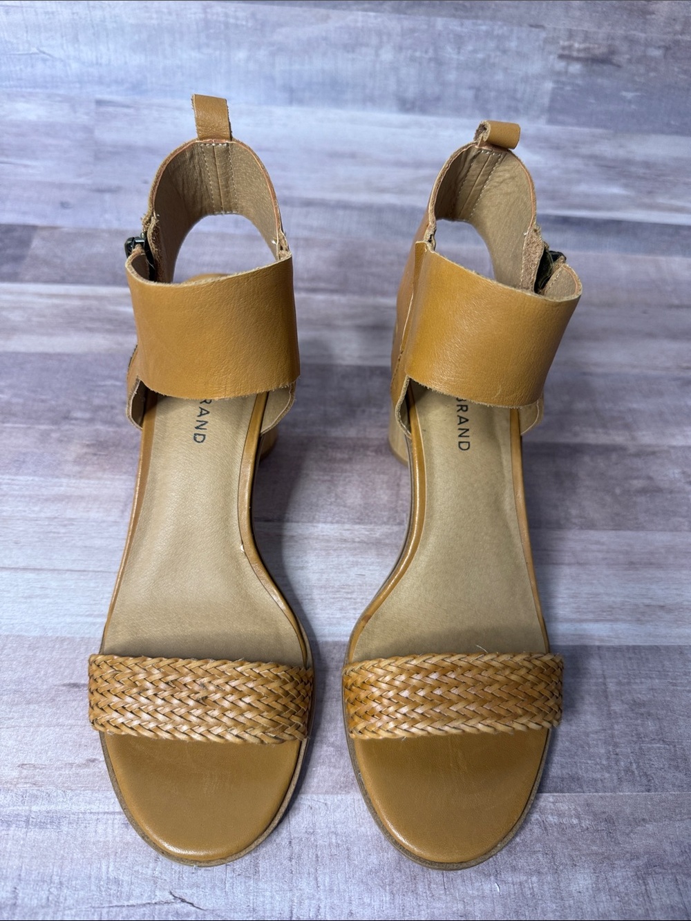 NWOT Lucky Brand Pomme Sandals 8.5